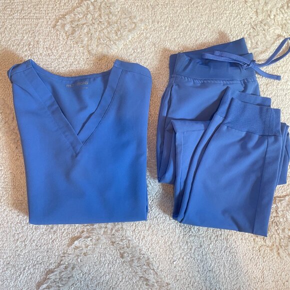 Mandala Ceil Blue Scrub Set - Picture 4 of 6